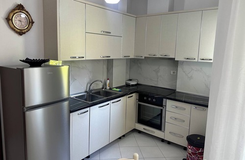 Shkembi i Kavajes Apartment | Spacious 2-bedroom apartment 1-living room with WiFi, 500m near Beach in Durrës