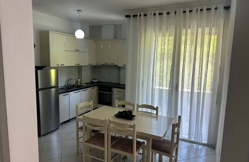 Shkembi i Kavajes Apartment | Spacious 2-bedroom apartment 1-living room with WiFi, 500m near Beach in Durrës