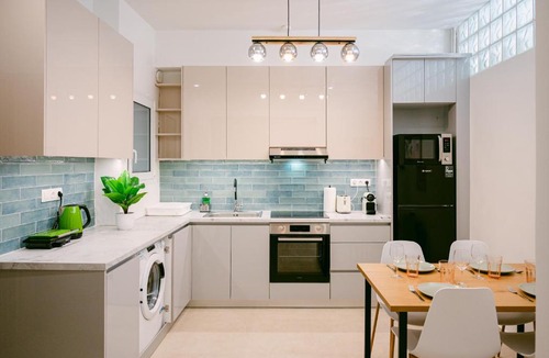 Nea Smirni Apartment | Spacious 2bedroom house 1Gbps WiFi