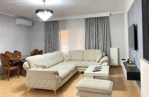 Kodrra Apartment | Spacious 3-bedroom apartment in awesome Saranda with AC