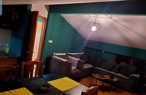 Restelicë Villa | Spacious 4-bedroom villa in marvelous Mavrovo with AC