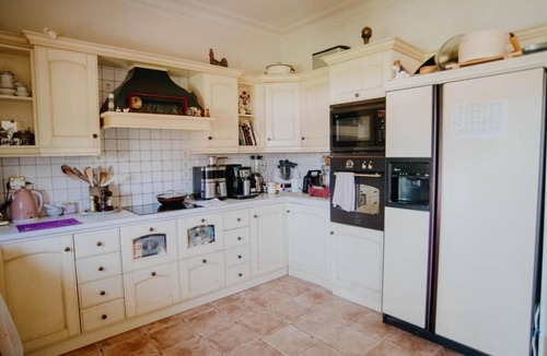 Alexandroupoli Villa | Spacious Luxury 4-Bedroom Villa with Private Pool and Garden