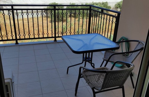 Ierapetra House | Spacious Room with a Private Bathroom - Stay with a Cretan Family!