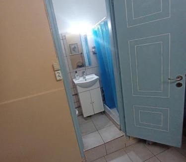Piraeus Hotel | Sparti