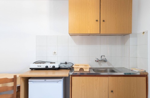 Mpatsi Apartment | Standard Double Room Apartment with Shared Garden and Wi-Fi