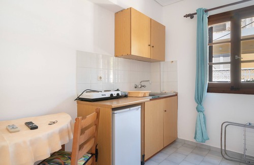 Mpatsi Apartment | Standard Double Room Apartment with Shared Garden and Wi-Fi