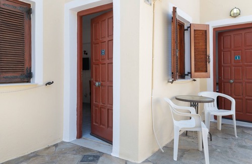 Mpatsi Apartment | Standard Double Room Apartment with Shared Garden and Wi-Fi
