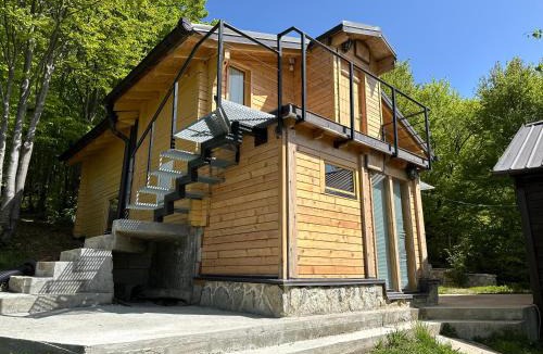 Hoçë e Qytetit House | Stanetestruzhes