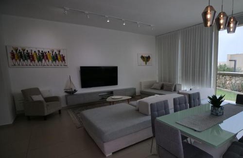 Jala Villa | Stay By Ilvesta Green Coast 49B
