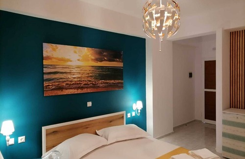 Himare Hotel | Stef & Stam