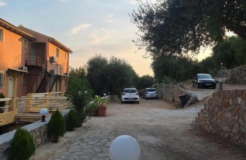 Pirgi Apartment | Stefanosplace ApartHotel Sea View