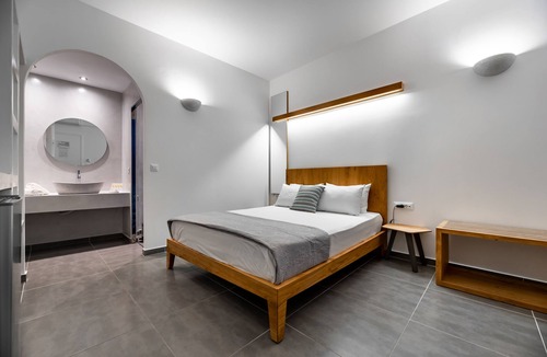 Perissa Hotel | Stelios Place