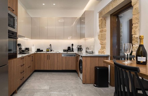 Kournas Villa | Stone Heaven Luxury Villa
