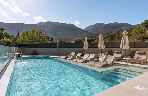 Kournas Villa | Stone Heaven Luxury Villa