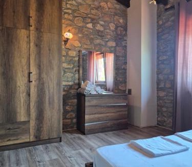 Nea Iraklitsa Apartment | Stone Hill - Villas