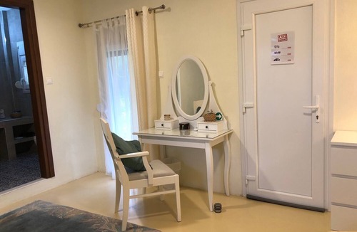 Thermaikos Apartment | Studio Apartment 'Ktima Anases Zois - Eugenia Sgoura' with Balcony and Air Conditioning