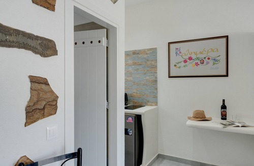 Amorgos Apartment | Studio Apartment 'Politimi's N2' with Mountain View, Wi-Fi and Air Conditioning