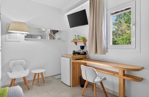 Sivota Apartment | Studio Apartment 'Sivota Colours 25' with Private Terrace, Wi-Fi and Air Conditioning