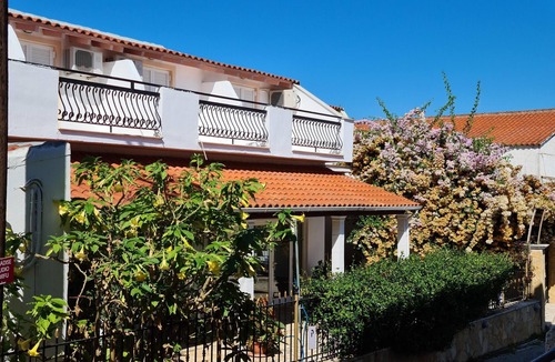 Benitses Apartment | Studio "Galini Studios 4" Near the Beach with Wi-Fi, A/C & Balcony