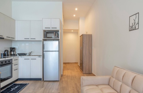 Mirties Apartment | Studio 'Next To The Wave 2' with Sea View and Private Terrace