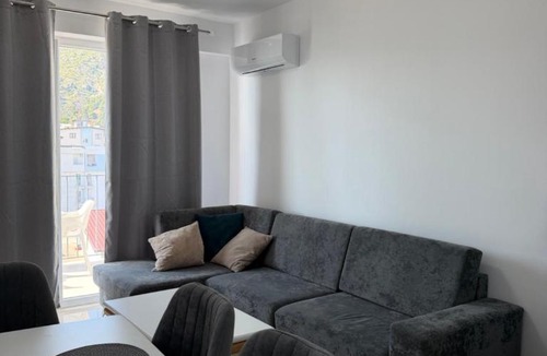 Shengjin Apartment | Studio perball leon