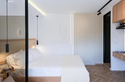 Kato Galatas Apartment | Studio Verde Glaros w. Outdoors, near the Beach
