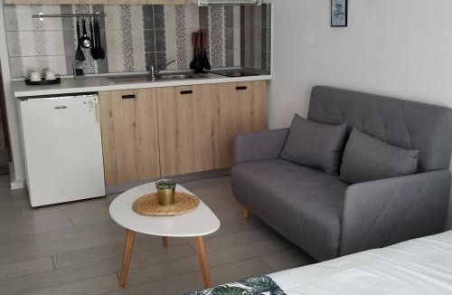 Nea Khili Apartment | stuDio57 12