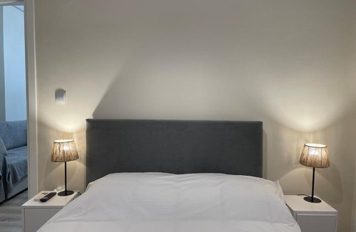 Chios Town Apartment | Stylish Central 2 bdr Apartment