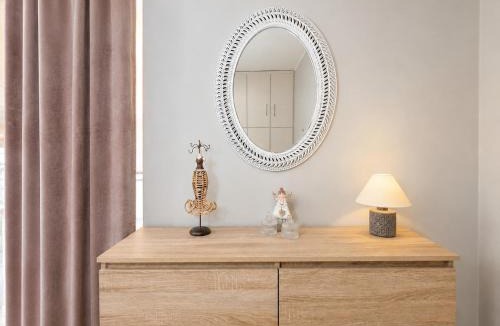Chaidari Apartment | Stylish Stay for 3 - Haidari, Athens by ΜΡS