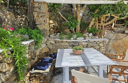 Ano Mera Villa | Stylish Traditional Village Stone House with Garden - Mykonos