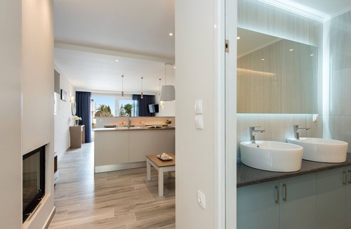 Perama Apartment | Suite with private pool