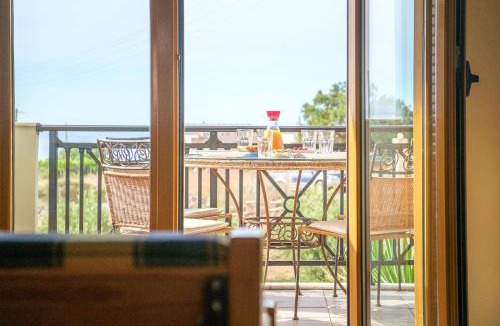 Skaleta House | Summer Home of Skaleta beach