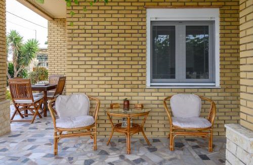 Agios Minas Apartment | Summer Tan