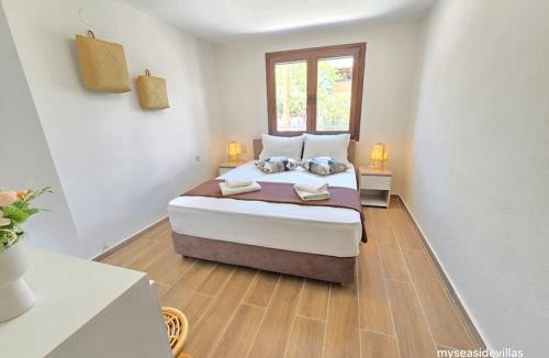 Nea Propontida House | Summertime Villa just 90meters from the sea!