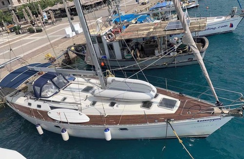 Diasella Boat Rental | Sun-Kissed Sailing Adventure in Kalamata, Peloponeso