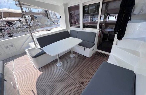 Loutraki Boat Rental | Sun-Kissed Sailing Adventure in the Stunning Sporades Islands
