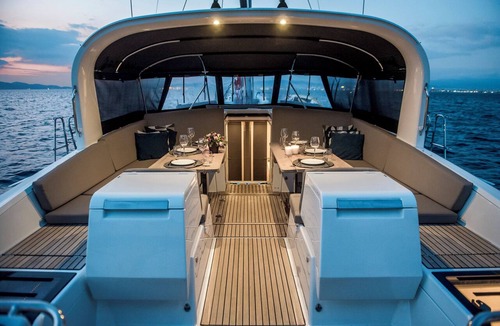 Alimos Boat Rental | Sun-Kissed Sailing Adventure in Islas Sarónicas