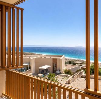 Jala Apartment | Sun Lit Sea View Apartment-Green Coast 104C