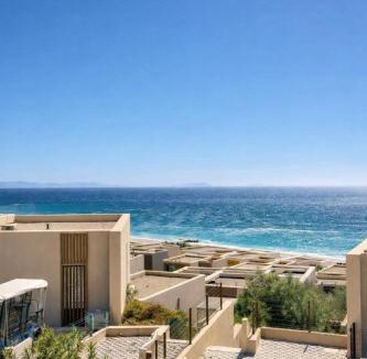 Jala Apartment | Sun Lit Sea View Apartment-Green Coast 104C