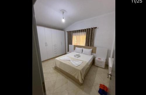 Sinje House | SunHome Ismailaj