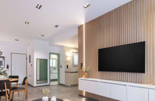 Kallithea Apartment | Sunlit Balcony | Family APT | Whirpool & Netflix