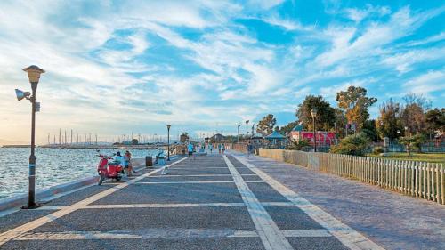 Alimos Apartment | Sunny apartment