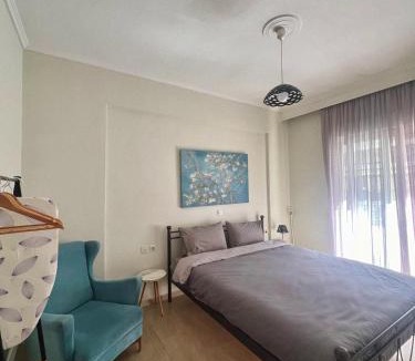 Stavroupoli Apartment | Sunny apartment-Thessaloniki Oikies Olga