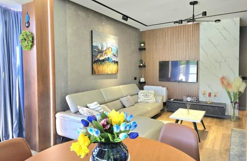 Qerek Apartment | Sunny Beach Apartments with Swimming Pool - 247