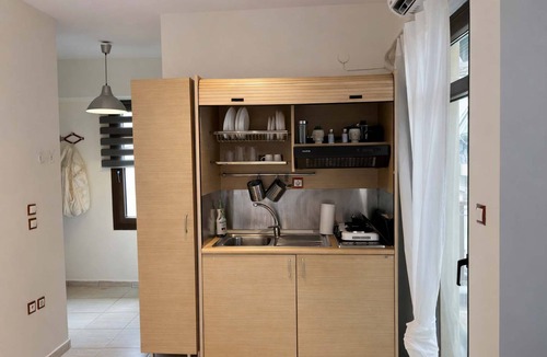 Ano Poli Apartment | Sunny Studio w/Balcony - Near Thessaloniki Center