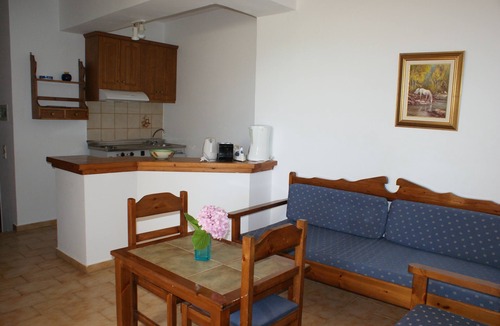 Maleme Hotel | Sunny Suites