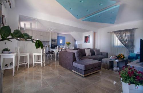 Perivolos Apartment | Sunrise Apartment Santorini