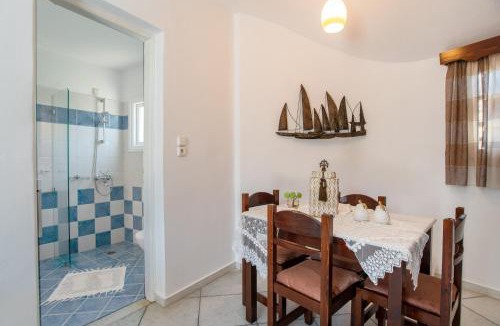 Agios Prokopios Apartment | Sunrock Suites - Villa Menexes