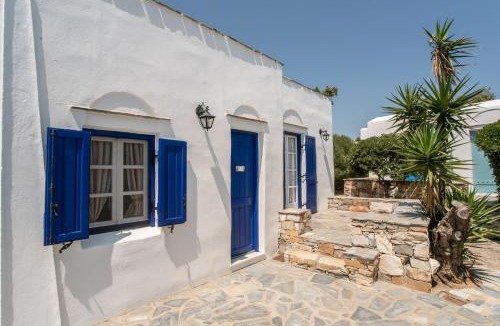 Agios Prokopios Apartment | Sunrock Suites - Villa Menexes