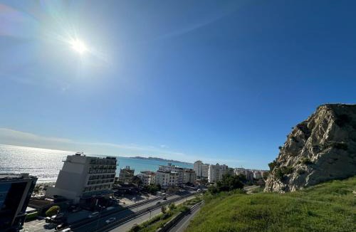 Shkembi i Kavajes Apartment | Sunset Beach Apartment
